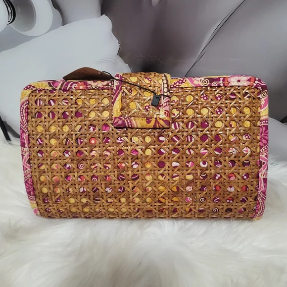 Vera Bradley Women’s Tiki Clutch Bali Gold Sz M Floral Chunky Coco Shell Button - Picture 4 of 8